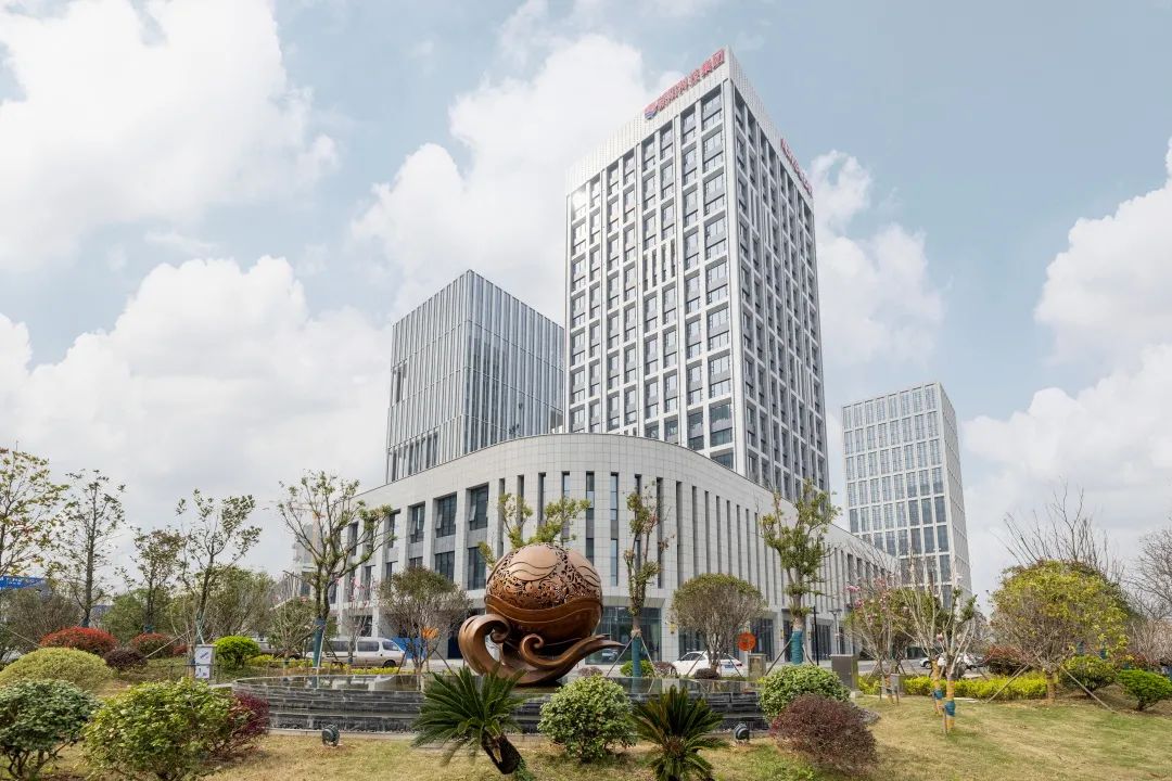 云頂之上，觸動(dòng)心靈深處的無限空間 | 新陽科技集團(tuán)總部大廈