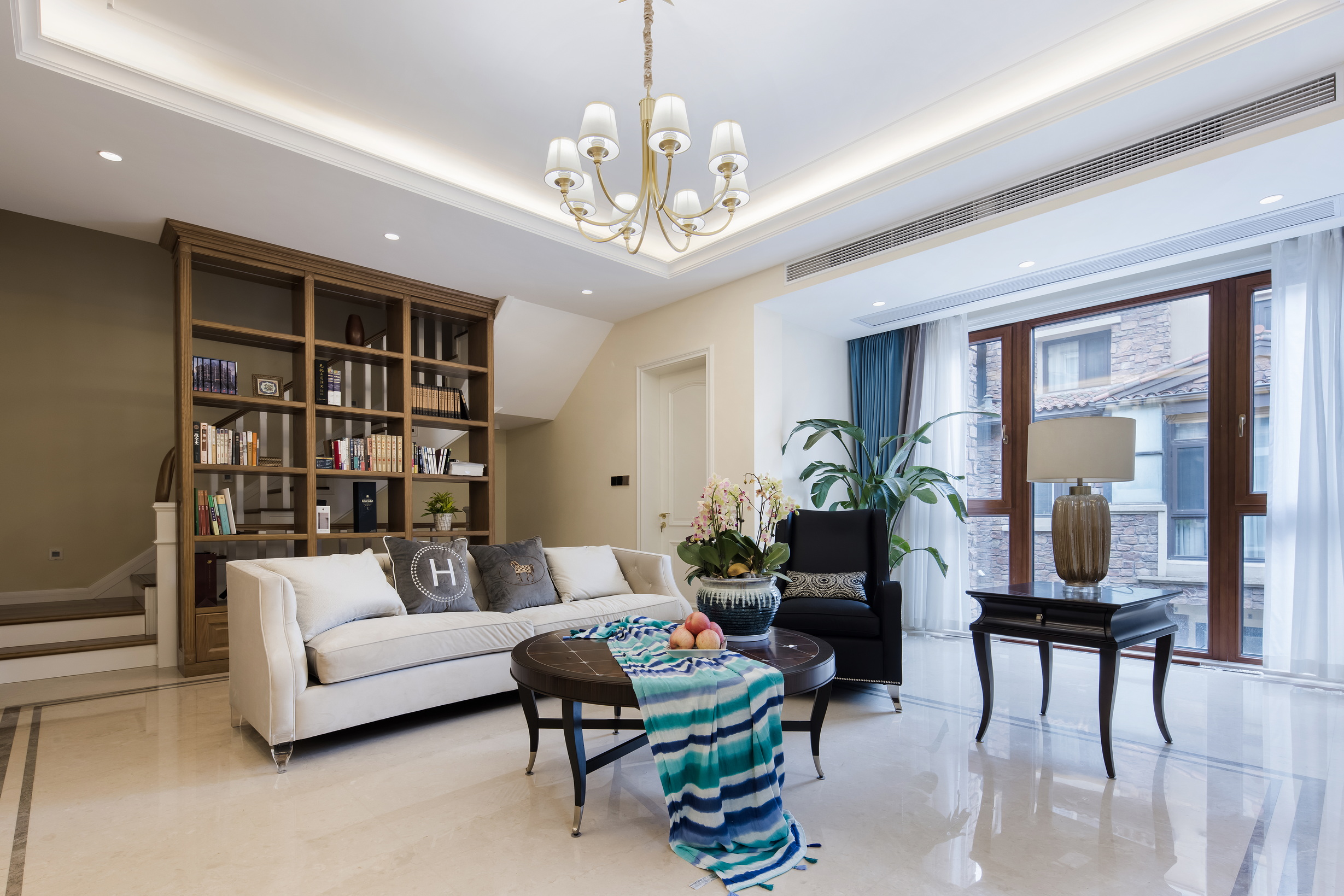 任歲月流轉(zhuǎn)，這份優(yōu)雅卻永不過(guò)時(shí) | 400㎡美式輕奢