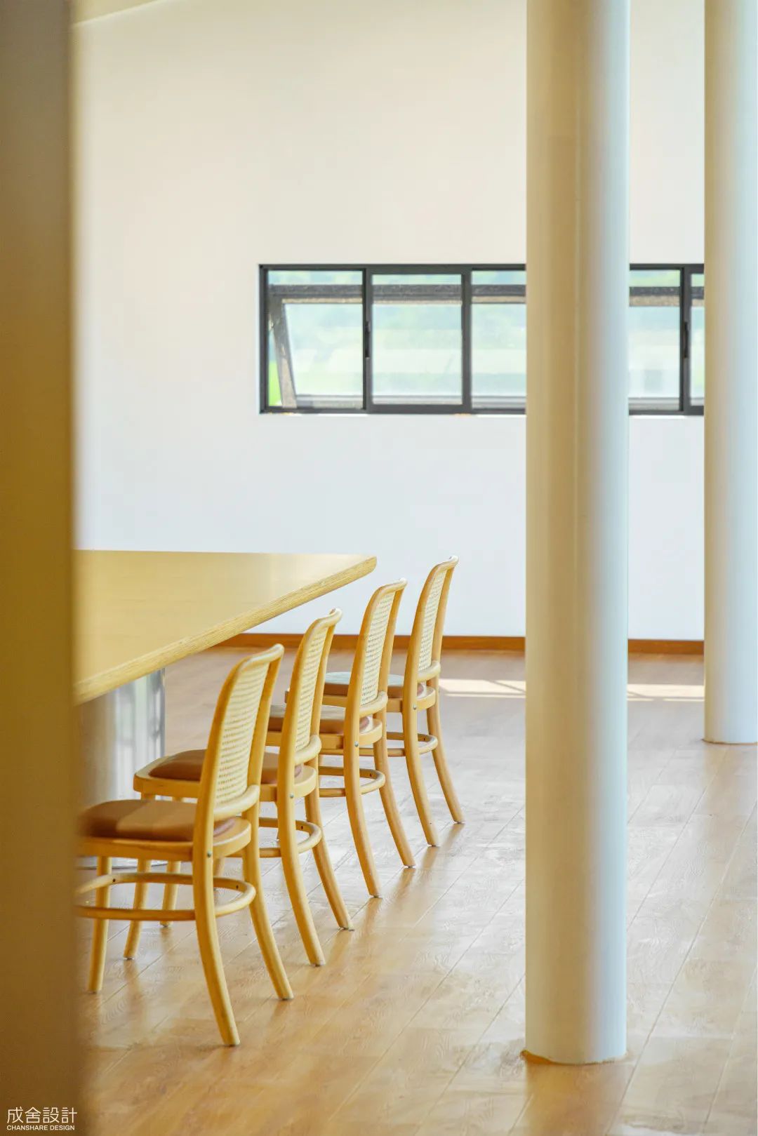 經(jīng)典曲木椅