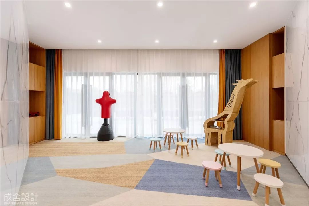 休閑區(qū)-常州裝飾公司工裝 休閑區(qū)-常州裝飾公司工裝